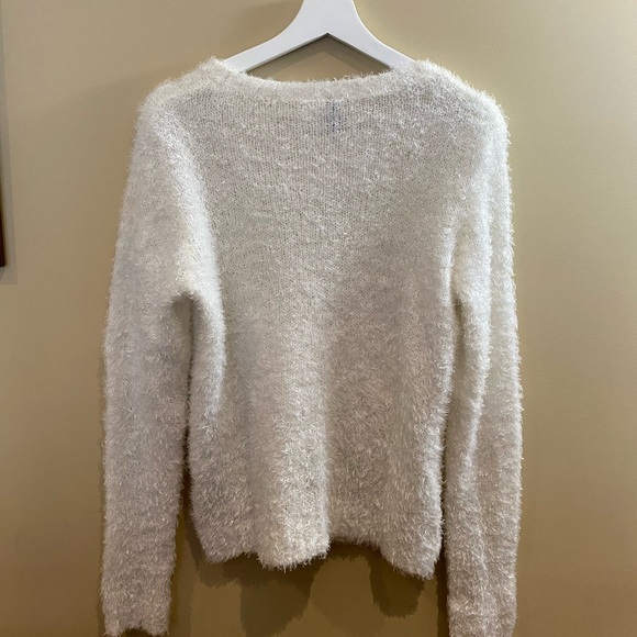 Fuzzy soft fall staple H&M sweater - Picture 2 of 5